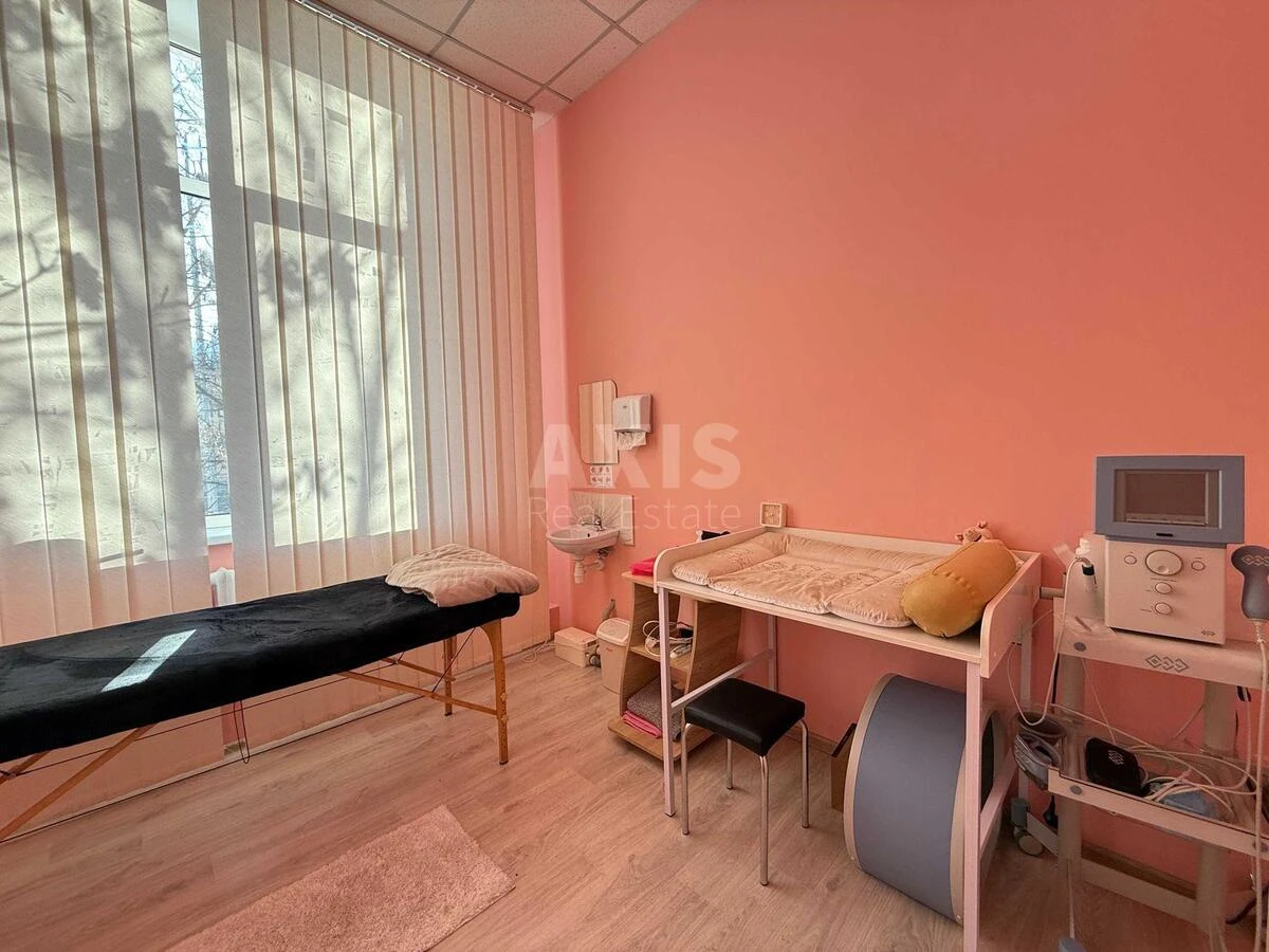 Trade object vul. Sribnokil's'ka 12, 153m2646534