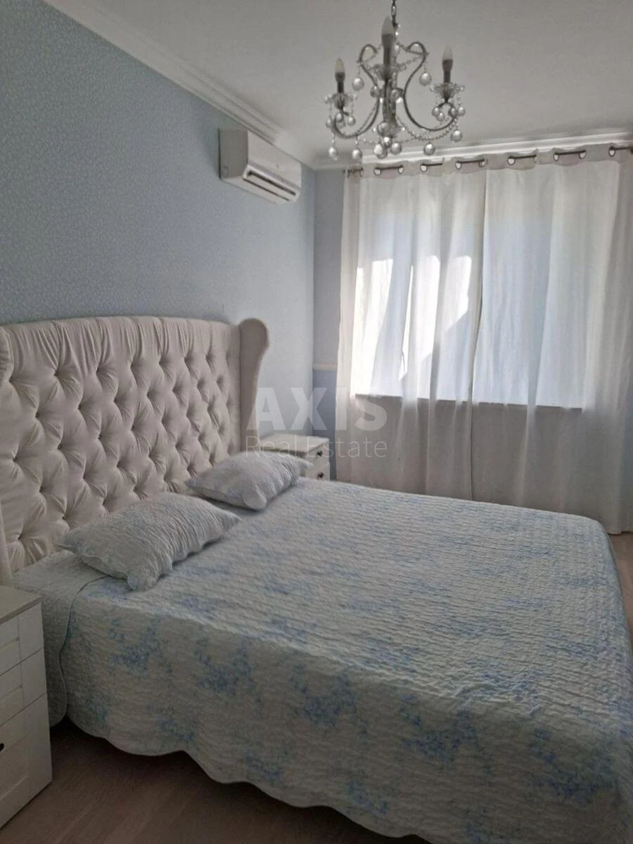 2к квартира ул. Ивана Мыколайчука 7/2683931