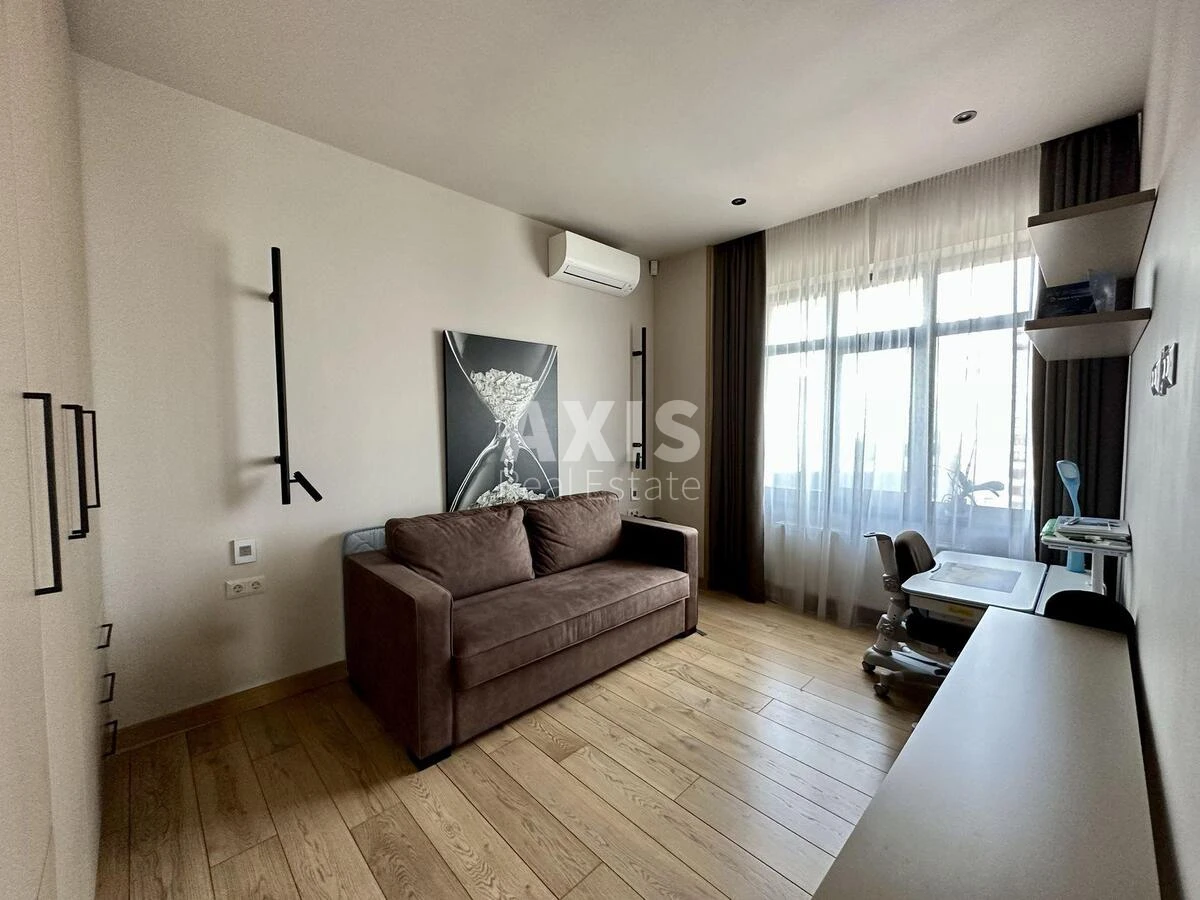 2k apartment vul. Jevgena Konoval'cja 36Є650914