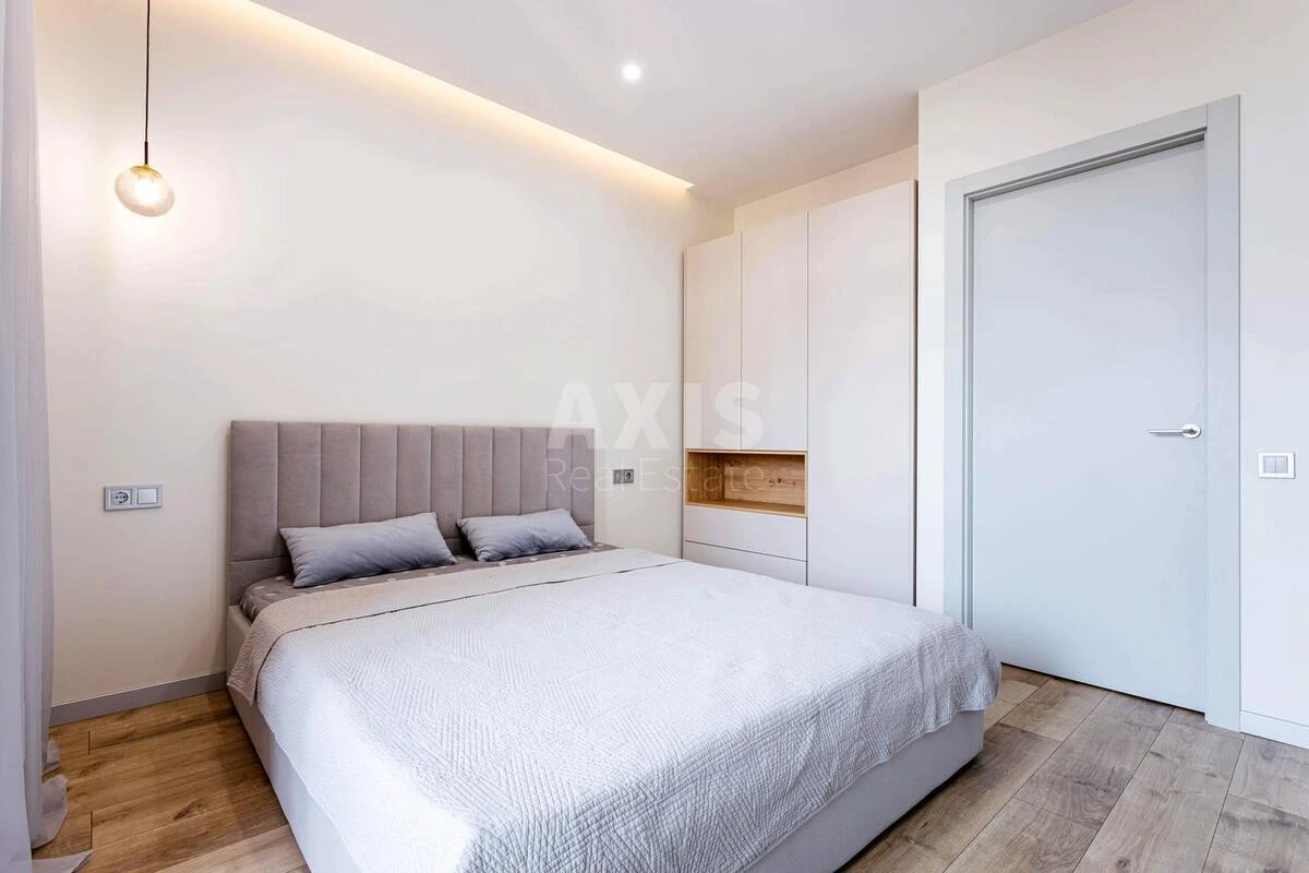 4k apartment pr-t Berestejskij 67623424