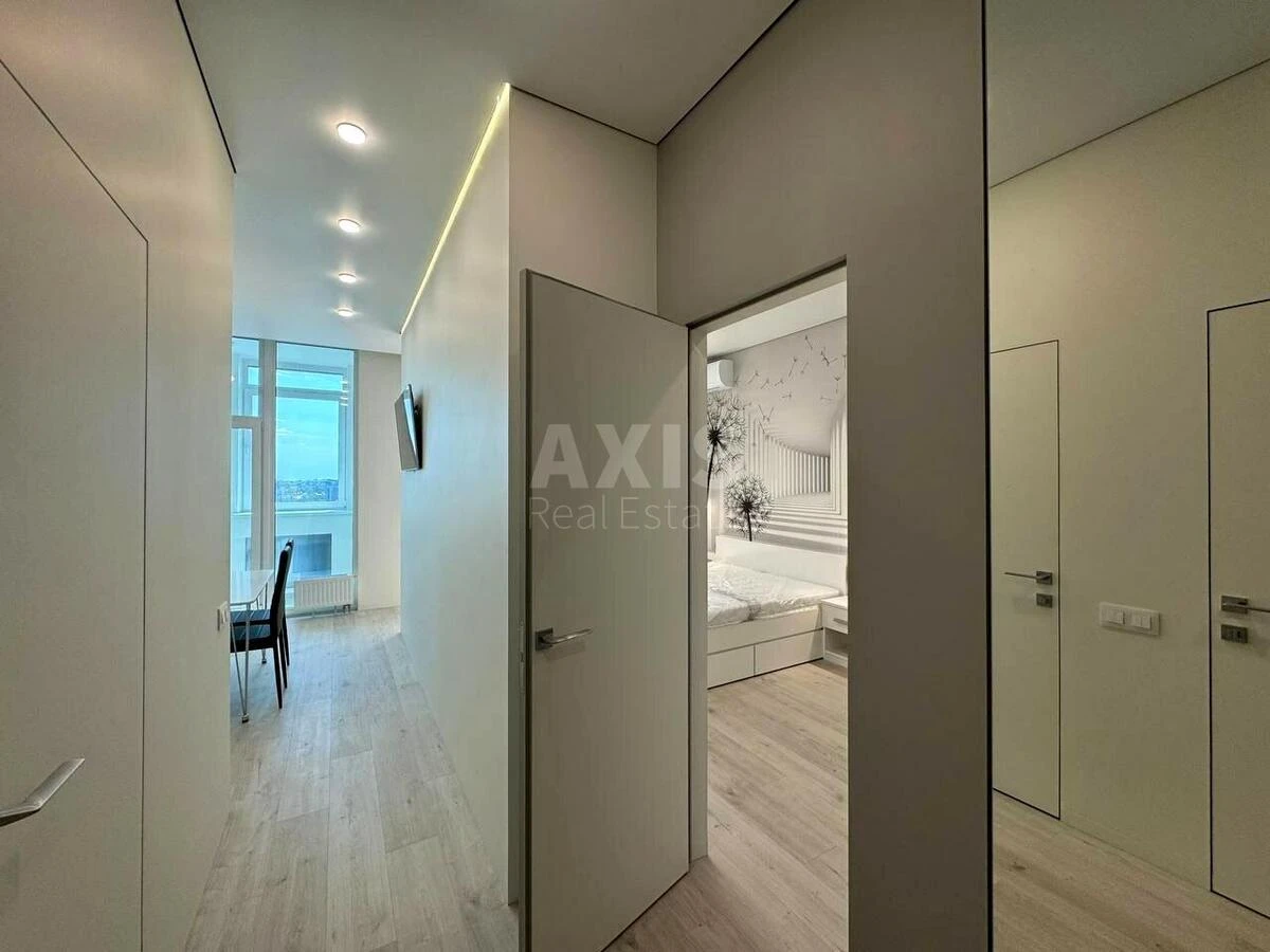 1k apartment pr-t Berestejskij 116554121