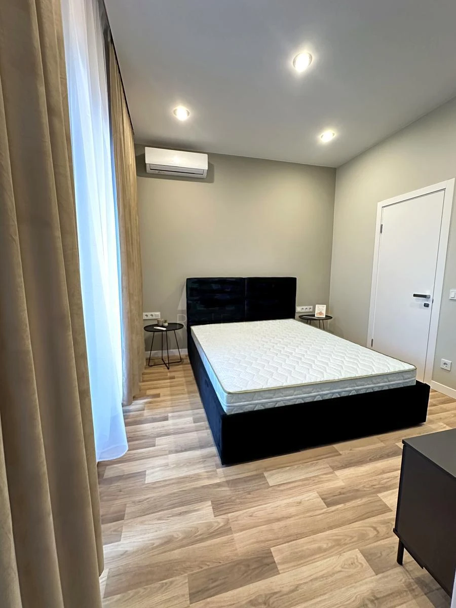 2k apartment vul. Antonovycha 44701863