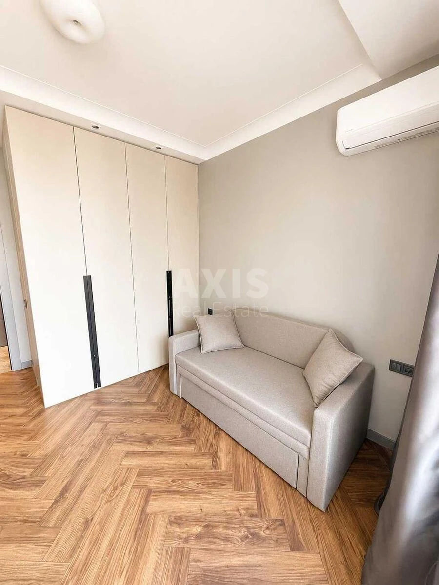 3k apartment vul. Zarichna 1А700164
