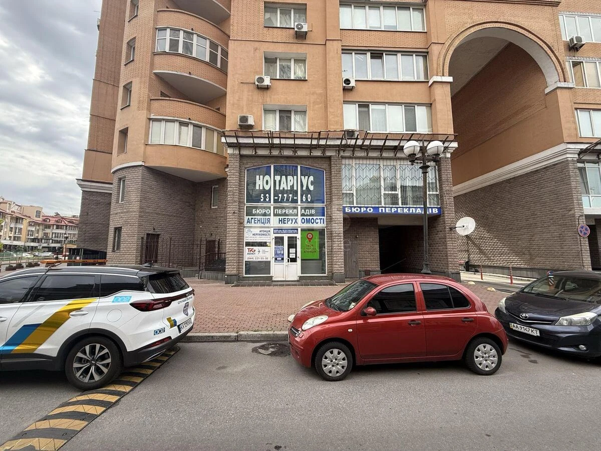 Office pr-t Volodimira Іvasyuka 8, 200m2686580