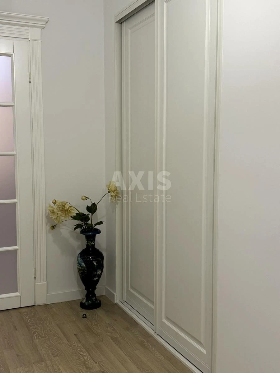 4k apartment vul. Kost'ol'na 156871818