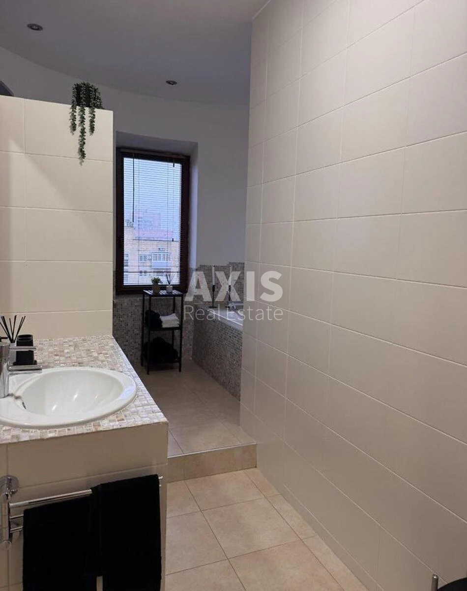 2k apartment vul. Zhyljans'ka Thirty amps6337412