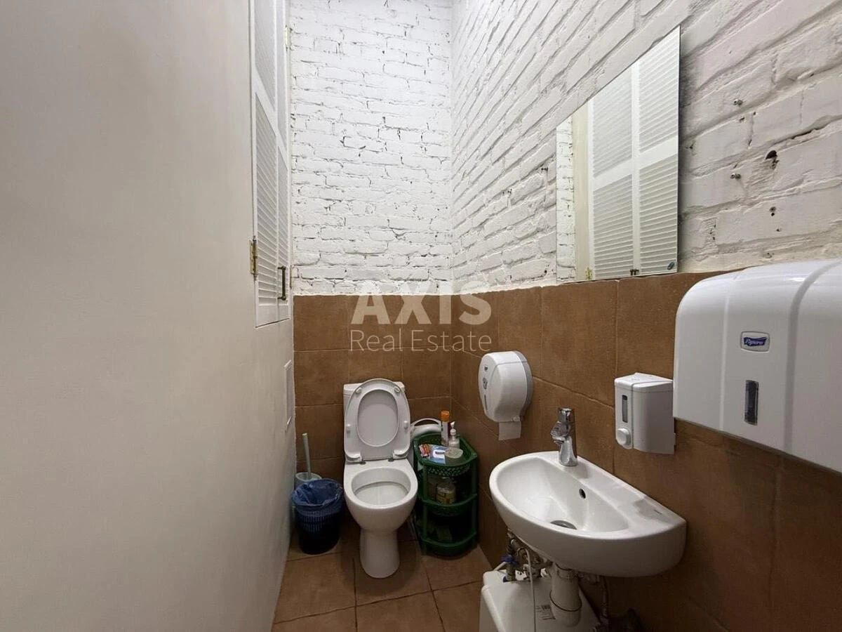 Office vul. Patriarha Mstyslava Skrypnyka 40, 166m27201422
