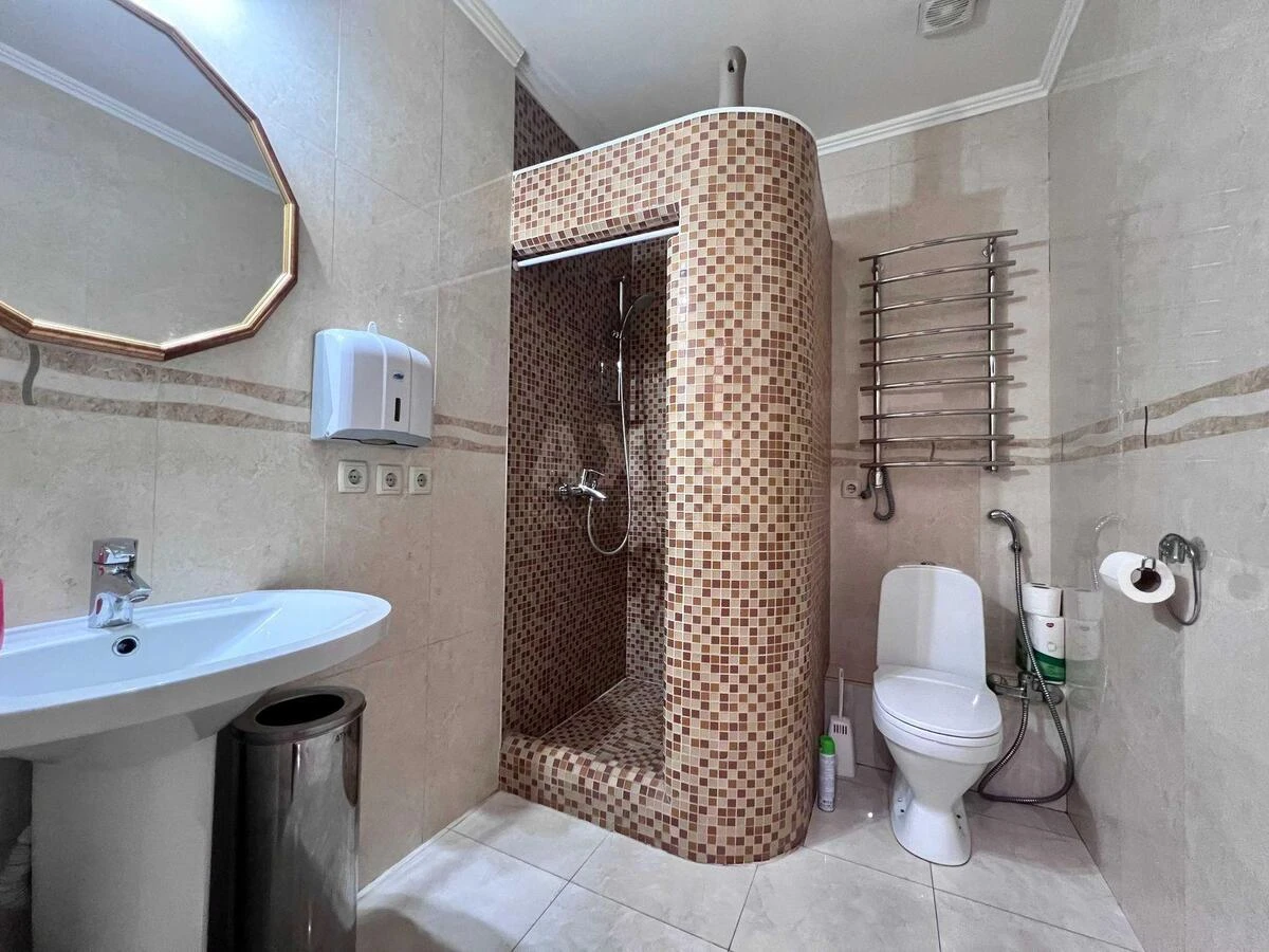 Office vul. Velyka Vasyl'kivs'ka 72, 194m26616611