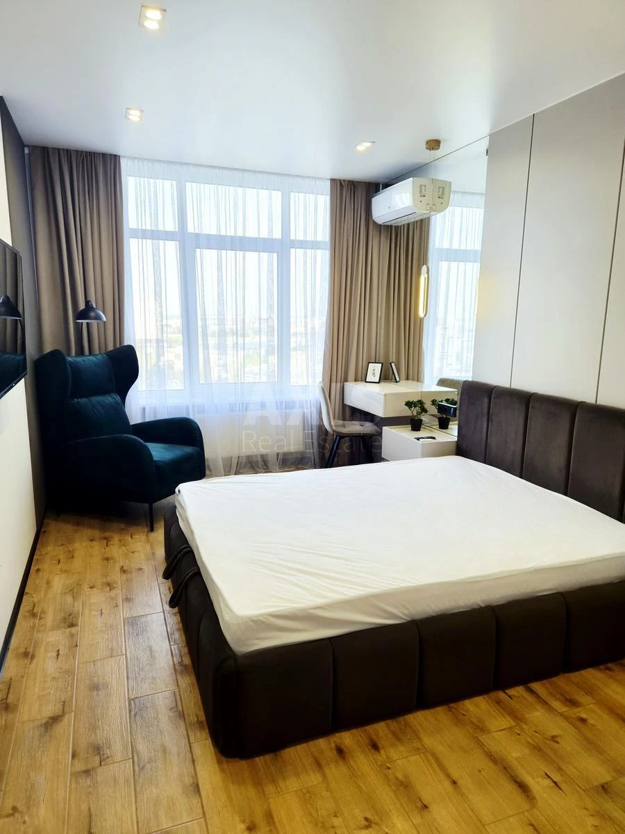 1k apartment vul. Sverstjuka Jevgena 6Е677716