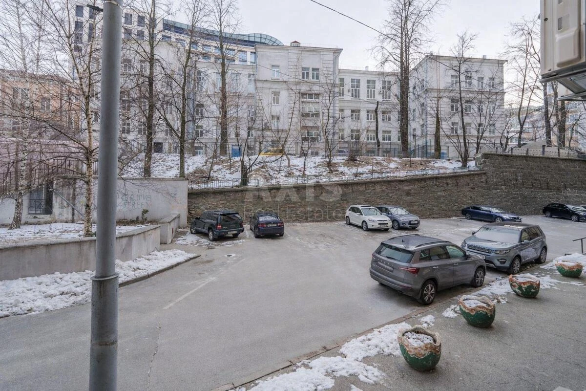 Офис ул. Крещатик 25, 92м26673816