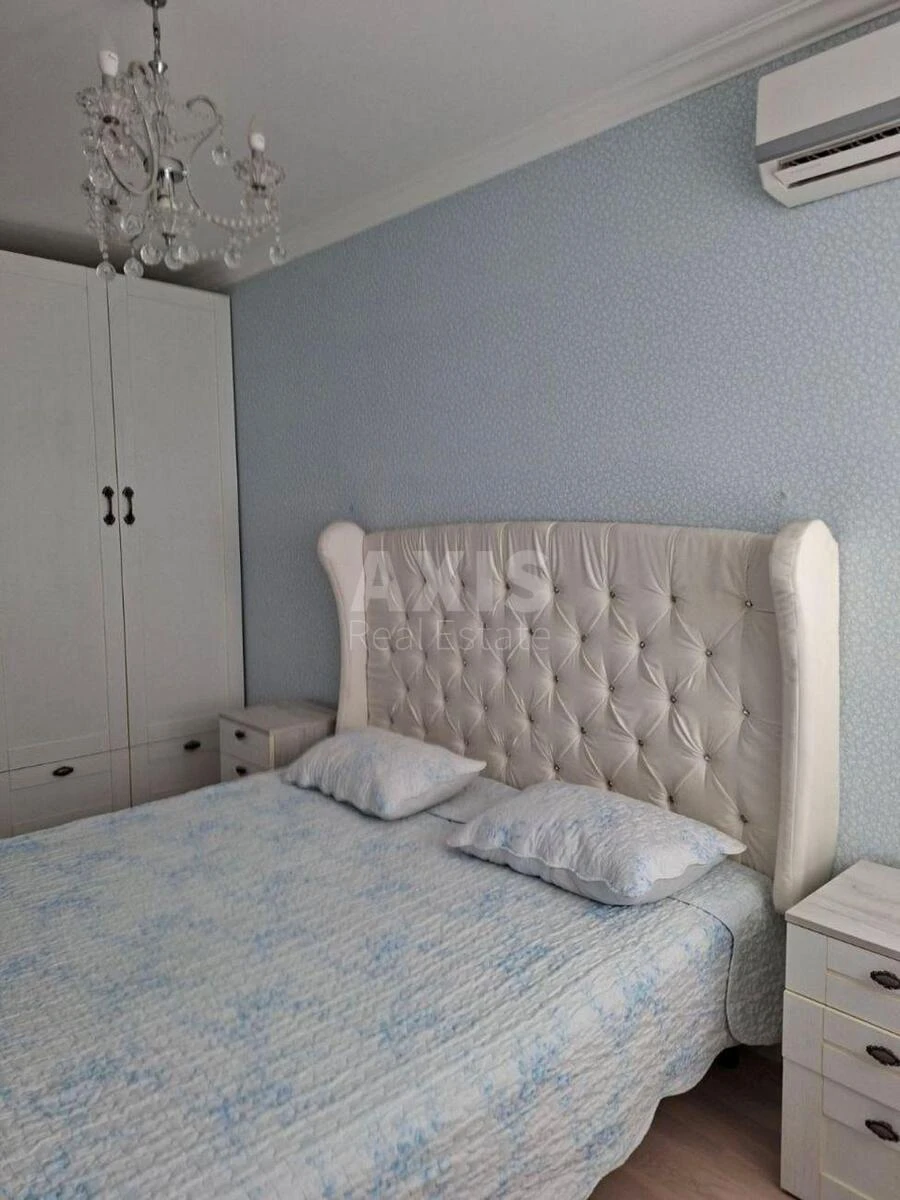 2k apartment vul. Serafymovycha 7/2683932