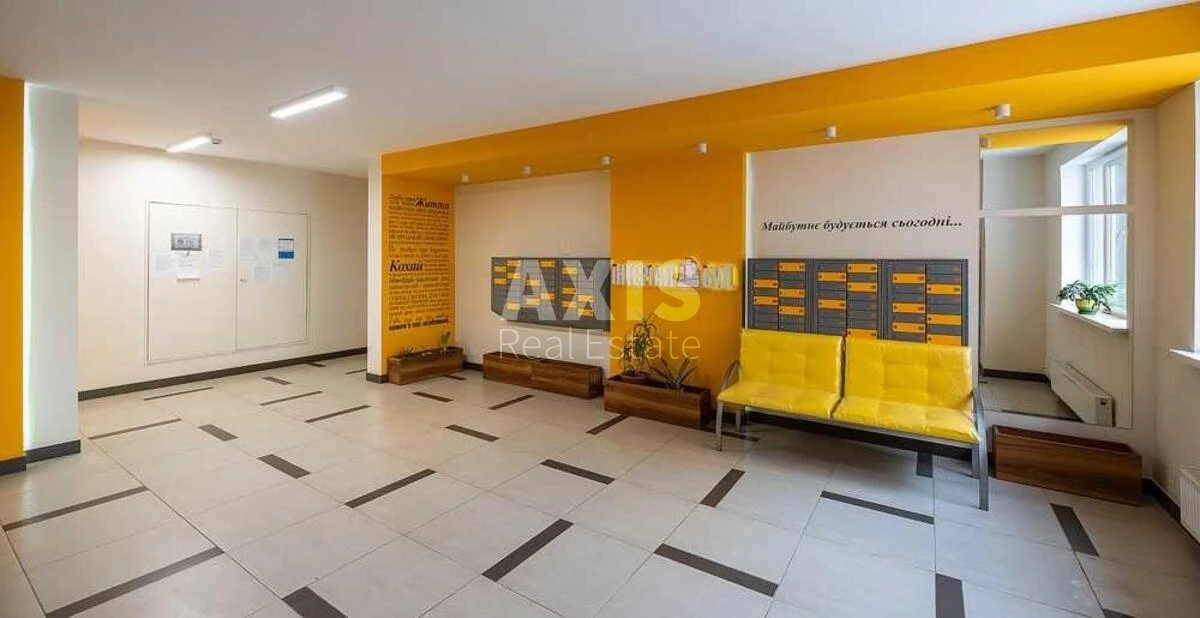 1k apartment pr-t Berestejskij 675392511