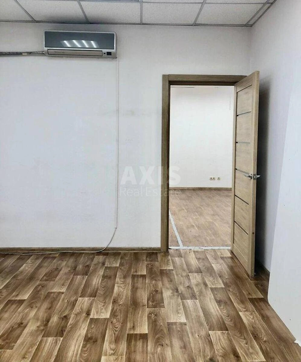 Office vul. Velyka Vasyl'kivs'ka 39, 90m2717735