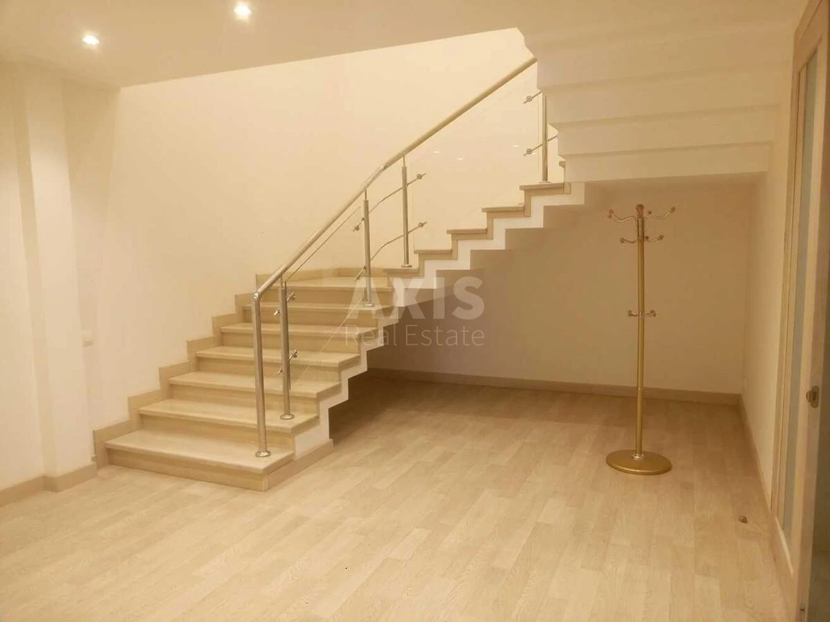 Office vul. Pecheniz'ka 16, 350m2635179