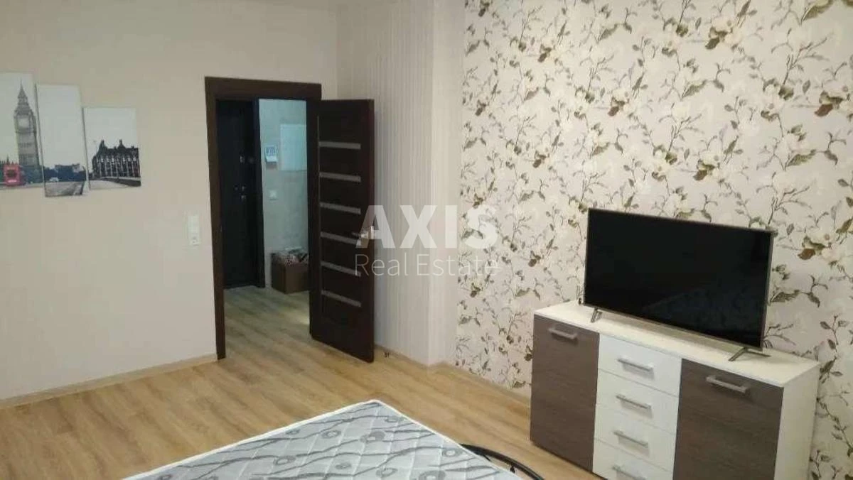 1k apartment vul. Feodosijs'ka Two litres300530
