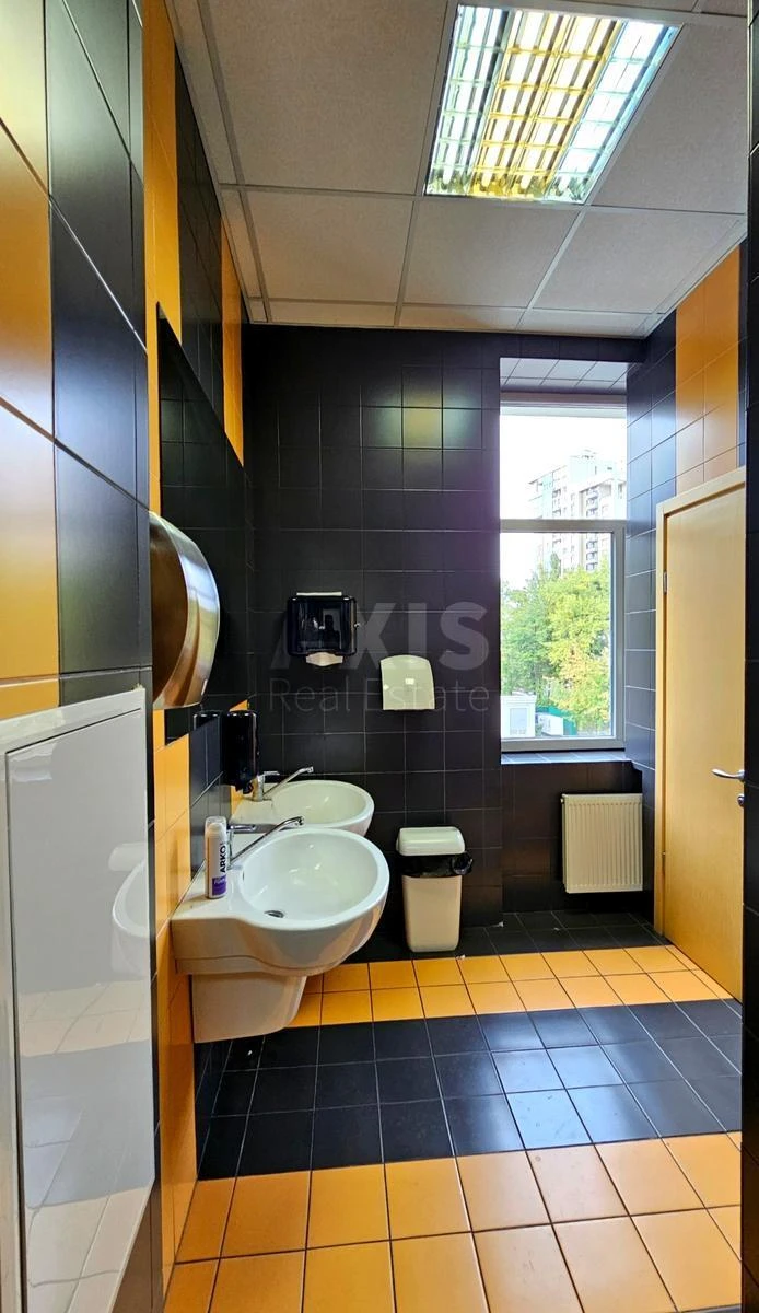 Office bul. Mykoly Mikhnovskoho 19А, 520m26686318