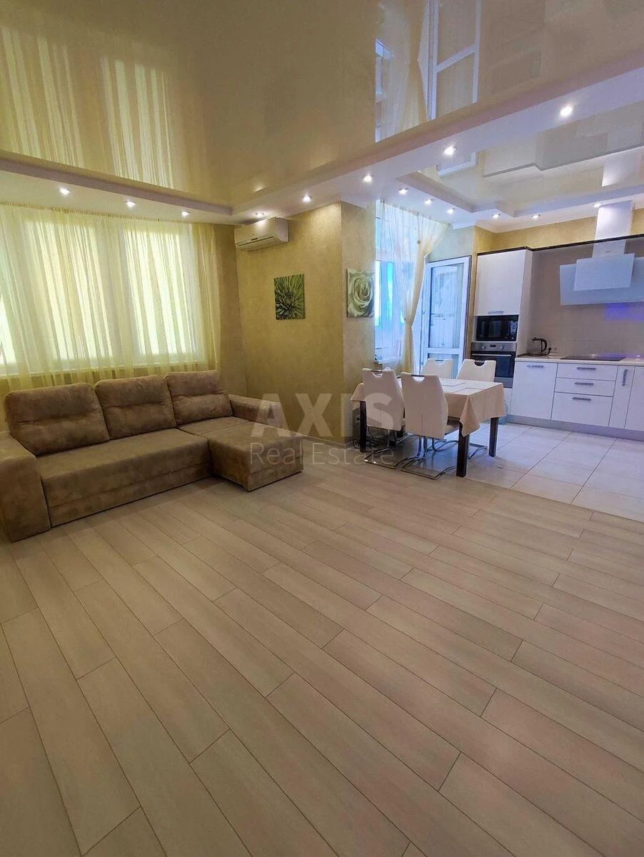 1k apartment vul. Revuc'kogo 7В690770