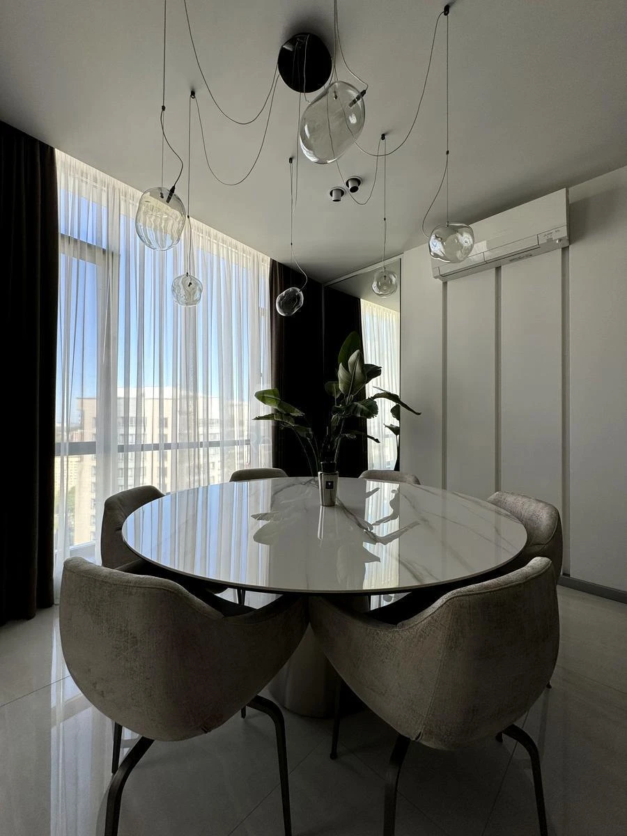 4k apartment vul. Demii'vs'ka 33703583