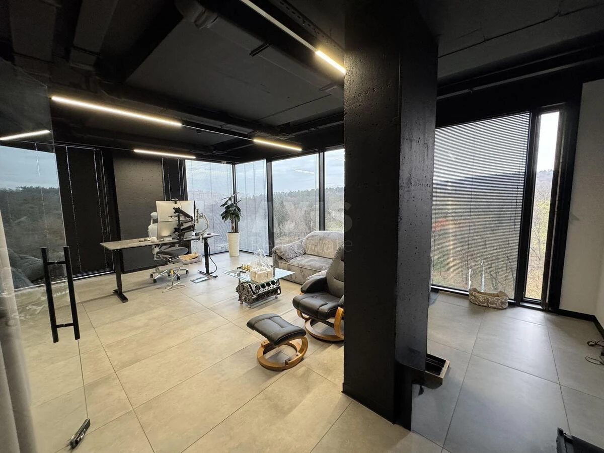 Office vul. Krasylivs'ka 9, 4500m2710534