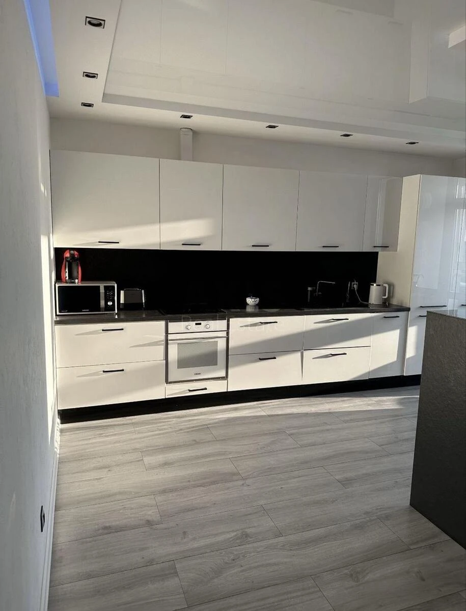 1k apartment vul. Dragomanova 2Б69197