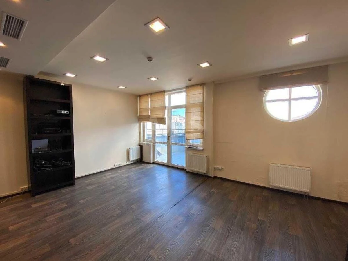 Office vul. Volodymyrs'ka 38, 320m2661273