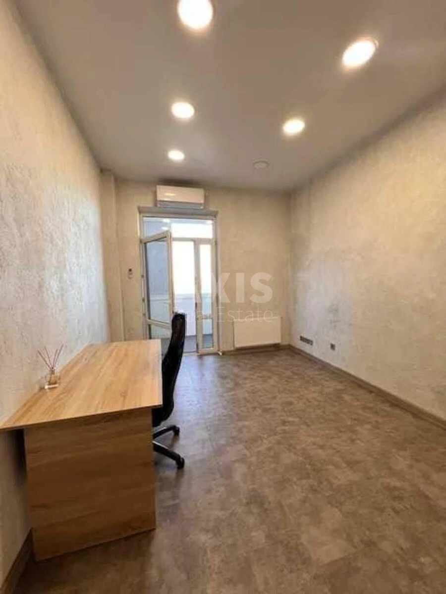 Офис ул. Евгения Коновальца 34, 111м2663005