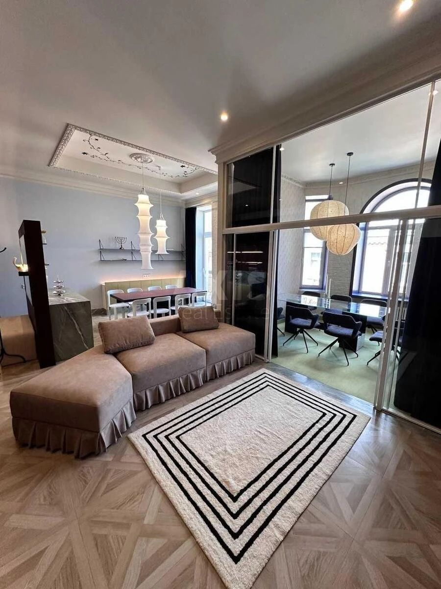 Офис ул. Руставели Шота 15Б, 135м266108