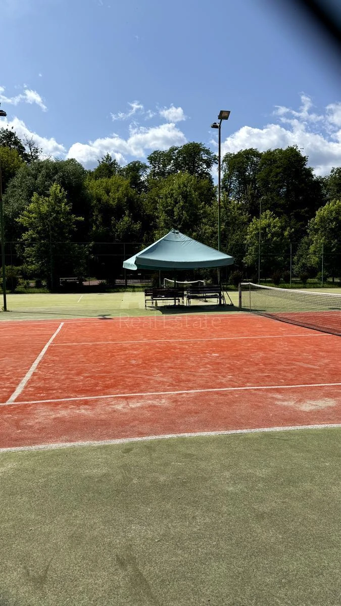 2к квартира ул. Вышгородская 45645256