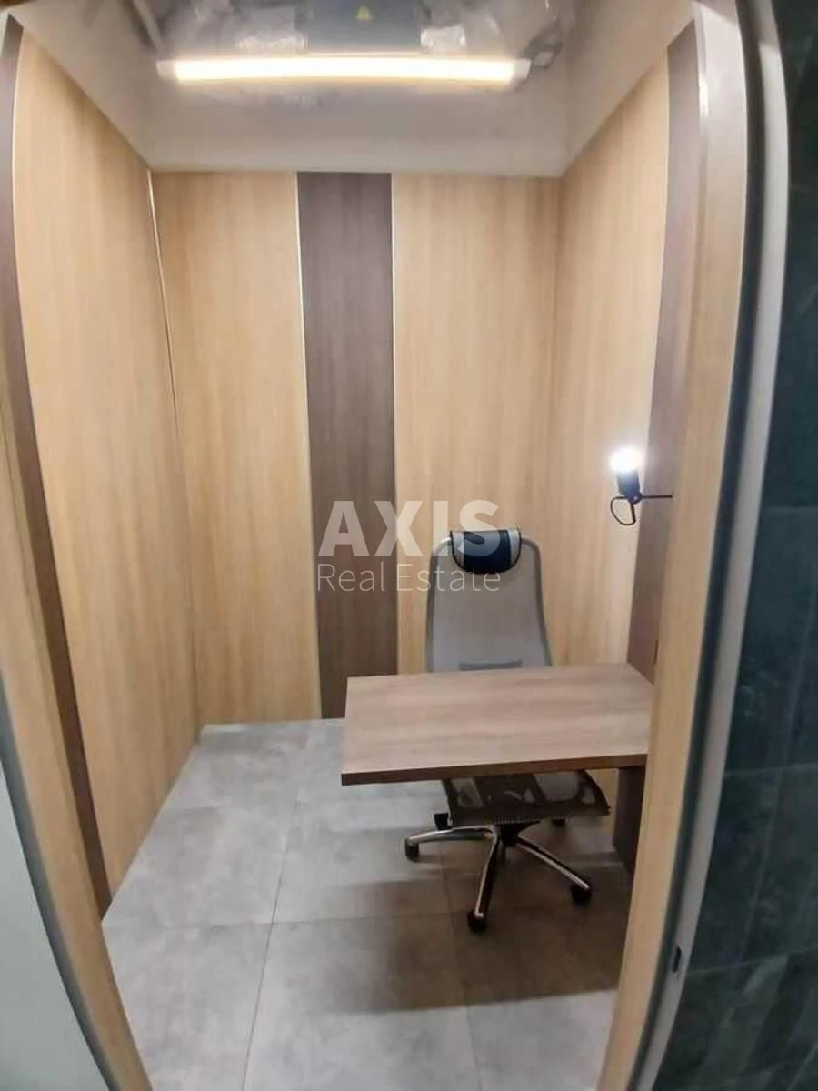 Office vul. Sichovyh Stril'civ 44A, 250m2622857