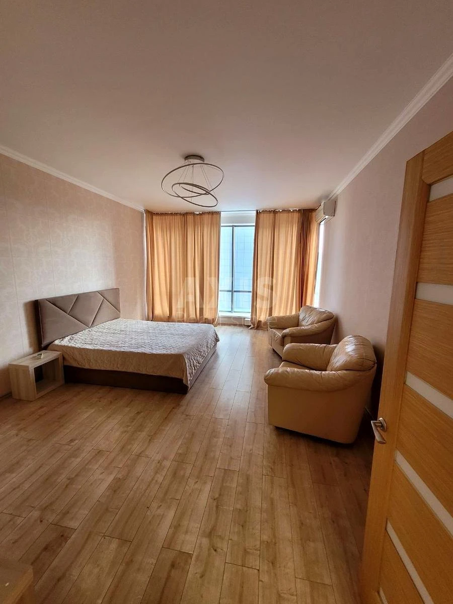 1k apartment nab. Dniprovs'ka 14А684511