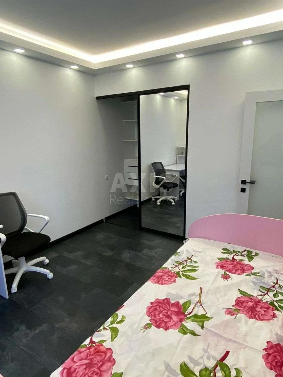 House vul. Bogatyrs'ka, 120m2, Kyiv city252972