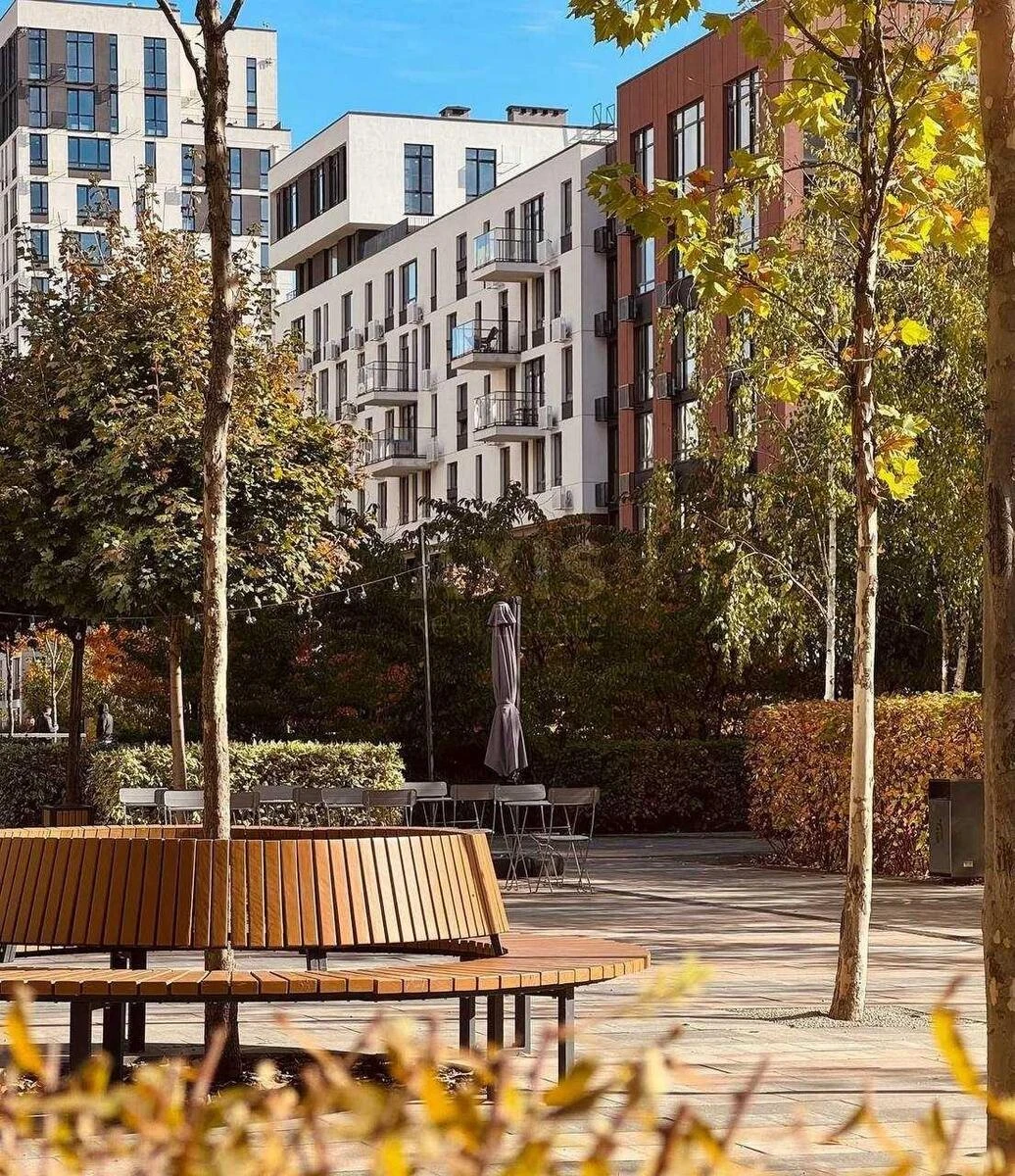 3k apartment vul. Saljutna 2Б649380