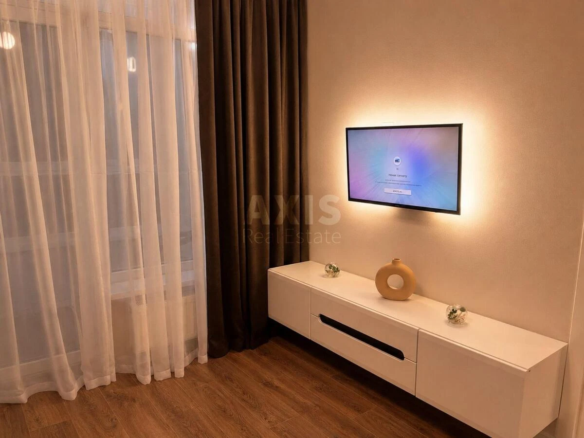 2k apartment pr-t Berestejskij 67712601