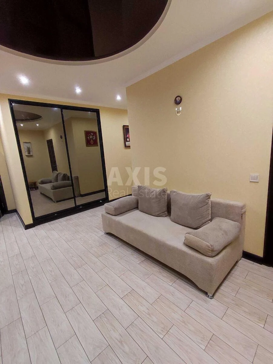 1к квартира ул. Ревуцкого 7В690772
