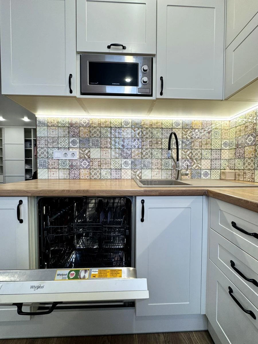 3к квартира ул. Александра Олеся 4Б639121