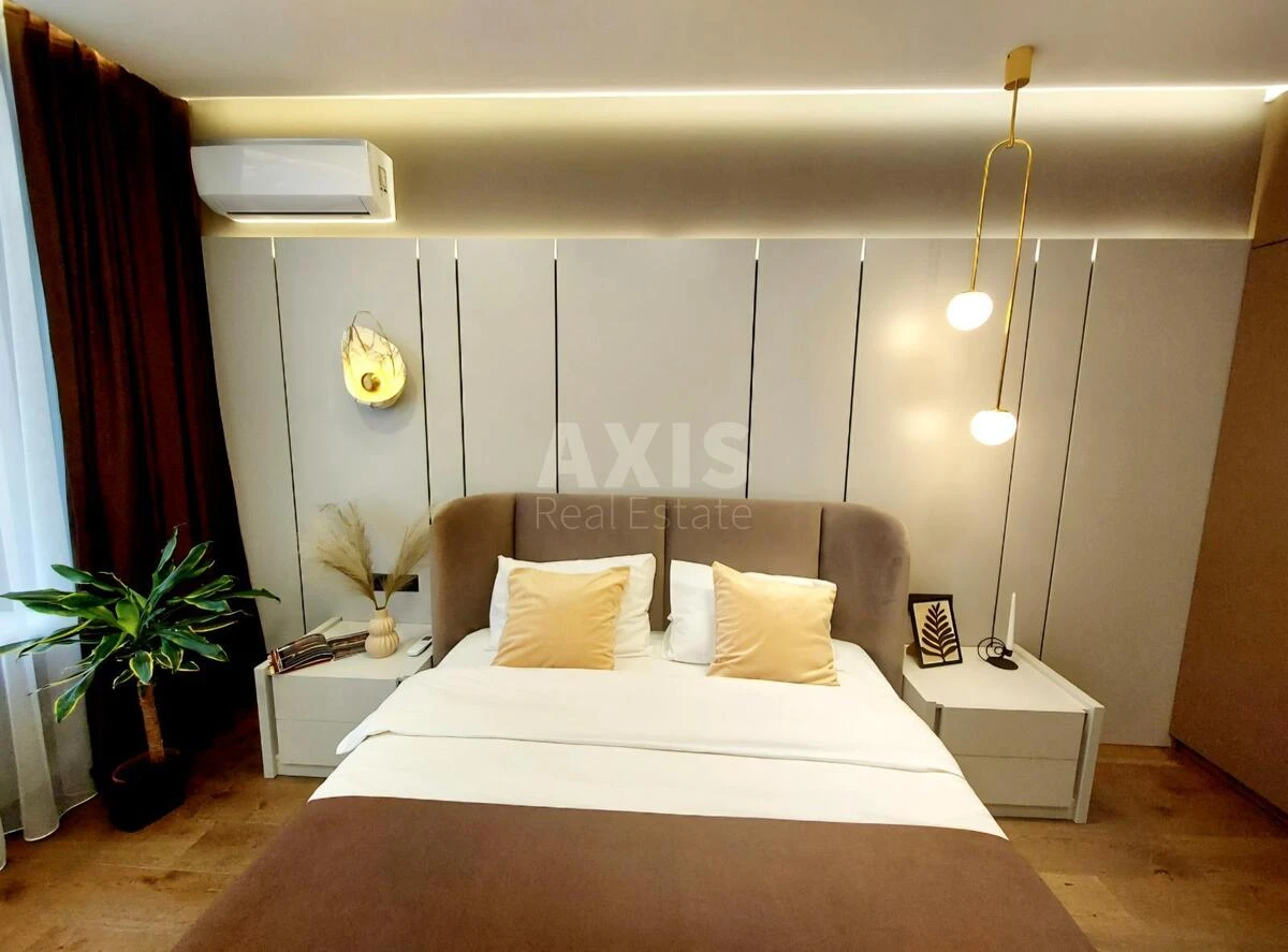 1k apartment vul. Sverstjuka Jevgena 6Е674514