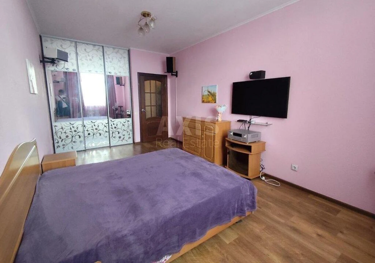 2k apartment vul. Voskresens'ka 14B672813