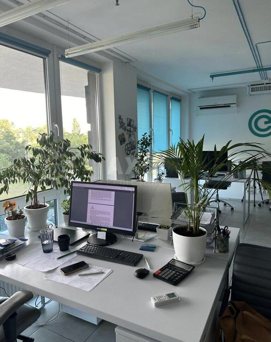Office pr-t Sobornosti 30А, 48m2681560