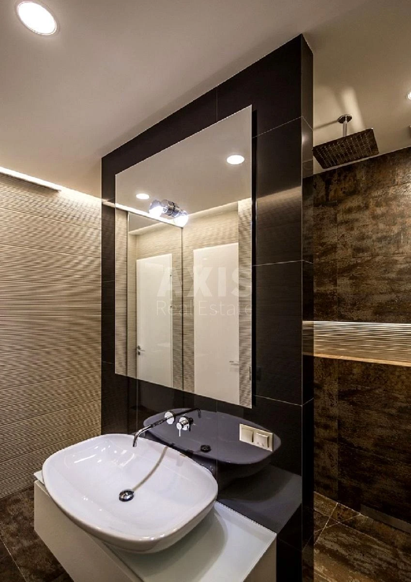 2k apartment vul. Saksagans'kogo 37К702428