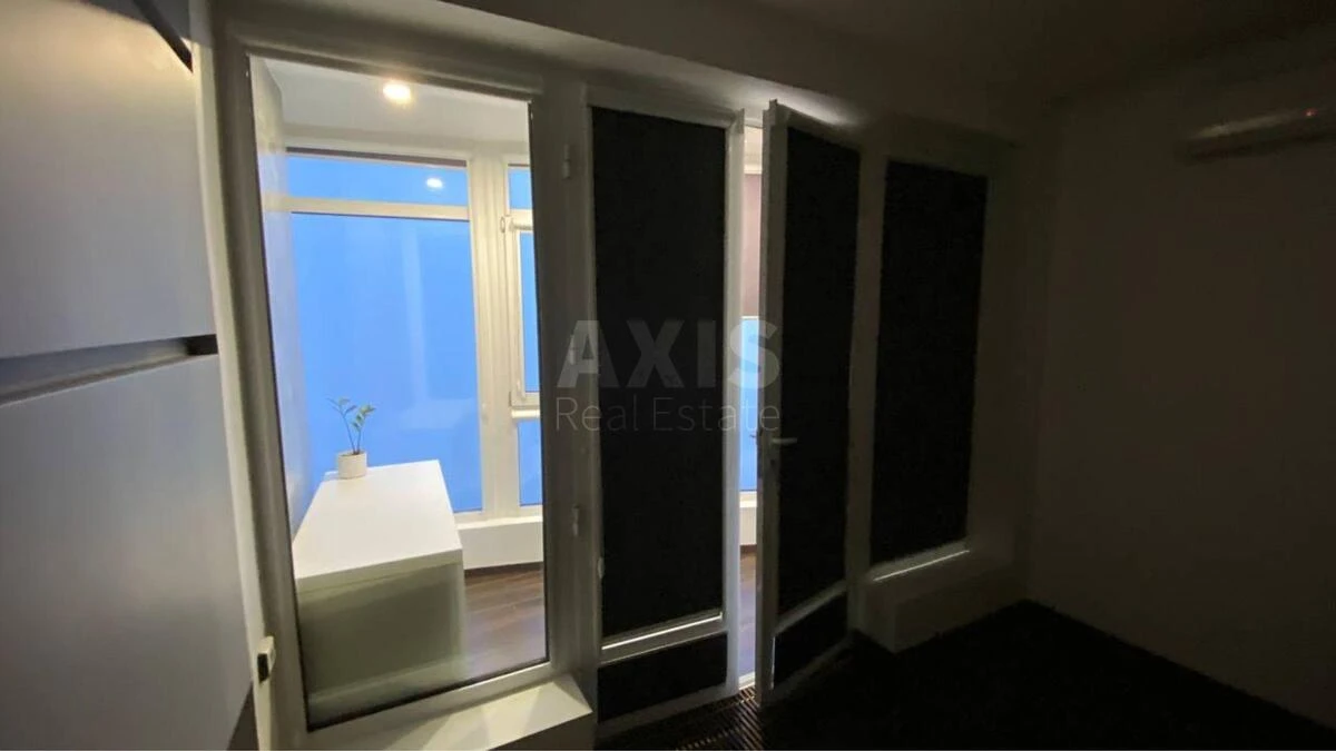 2k apartment vul. Myhajla Maksymovycha 3Г716167