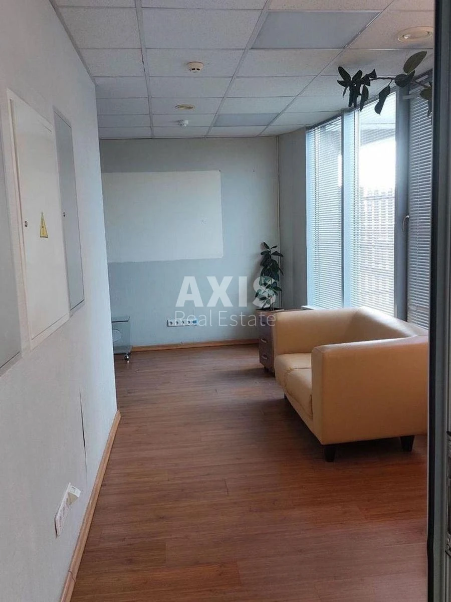 Office bul. Shevchenka Tarasa 33Б, 137m2407714