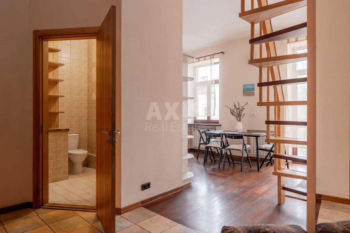 3k apartment vul. Saksagans'kogo 70Б704332