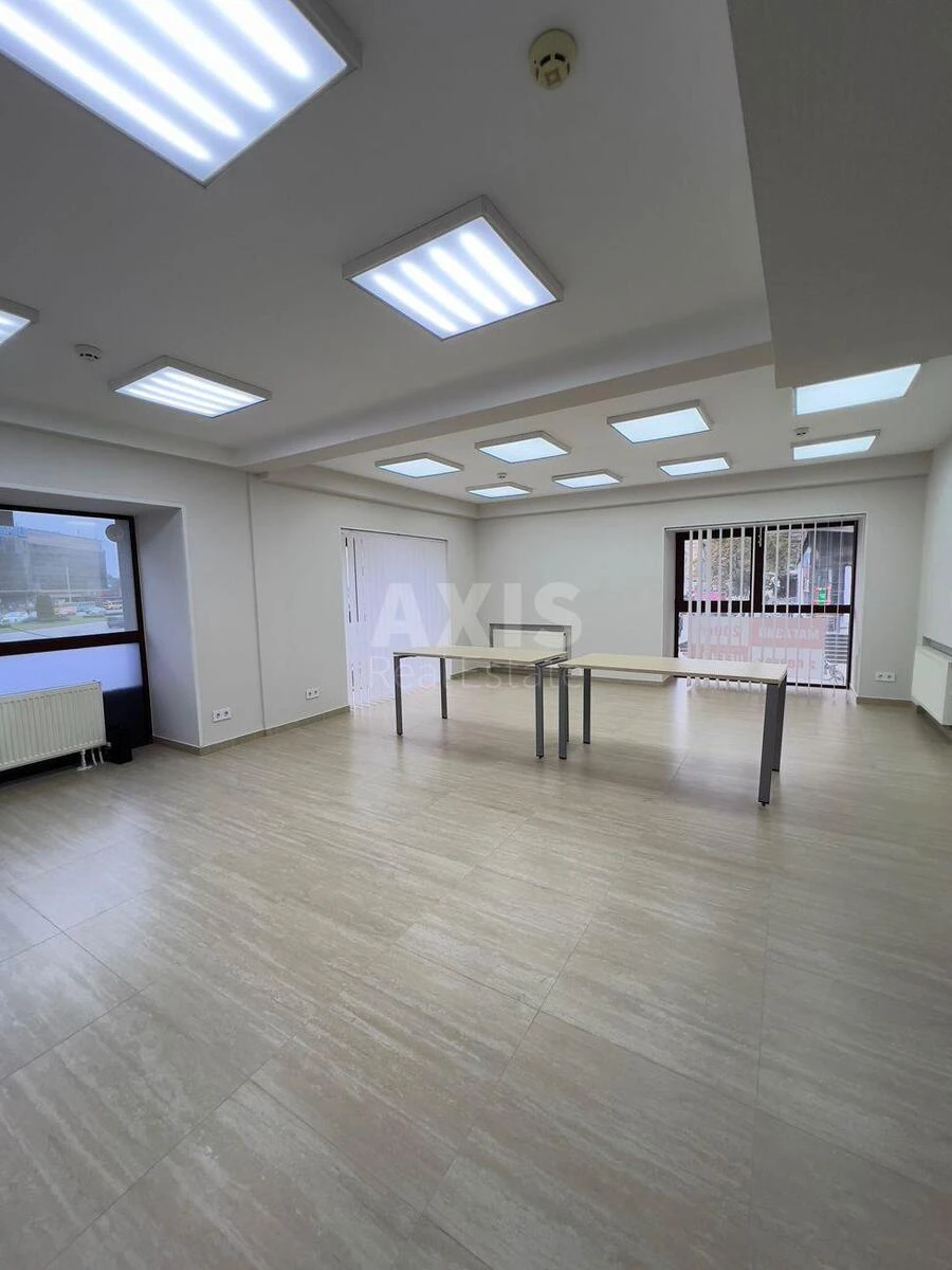 Office vul. Gonchara Olesja 79, 200m2600524