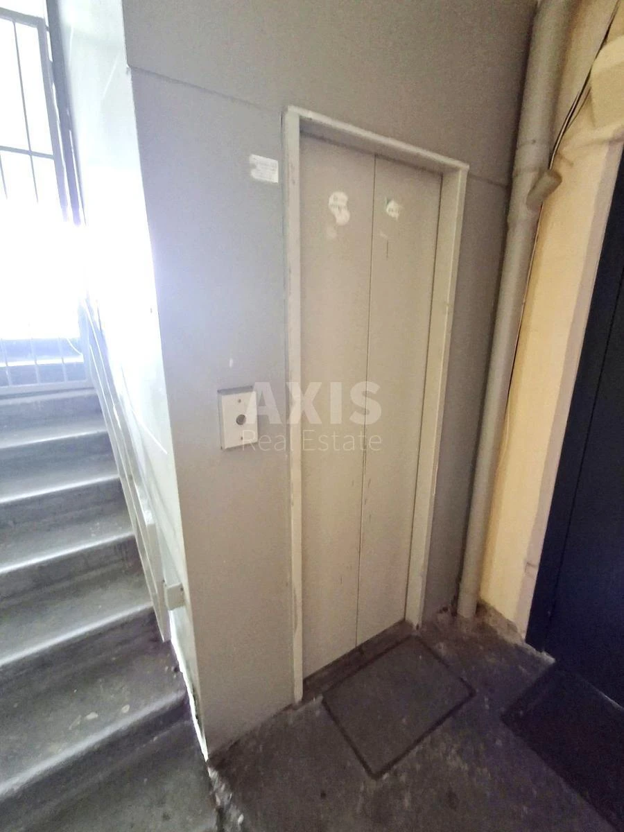 3k apartment vul. Serafymovycha 7А705449