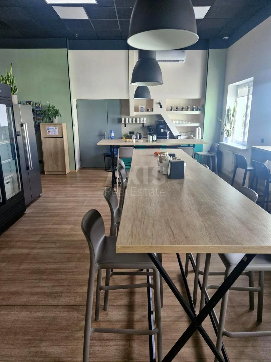 Офис пр-т Бандеры Степана 16Б, 564м2692360