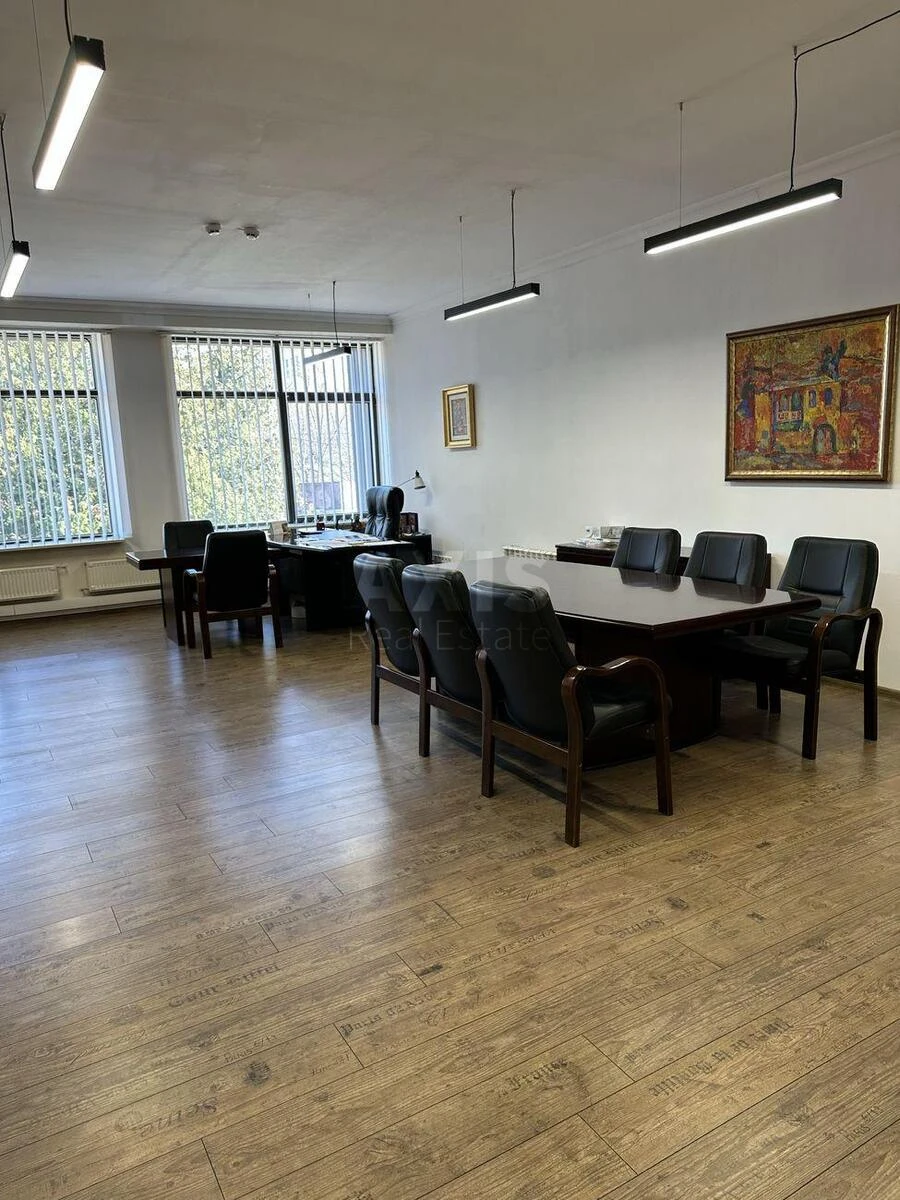 Office prov. Luk'janivs'kyj 1, 174m2667732