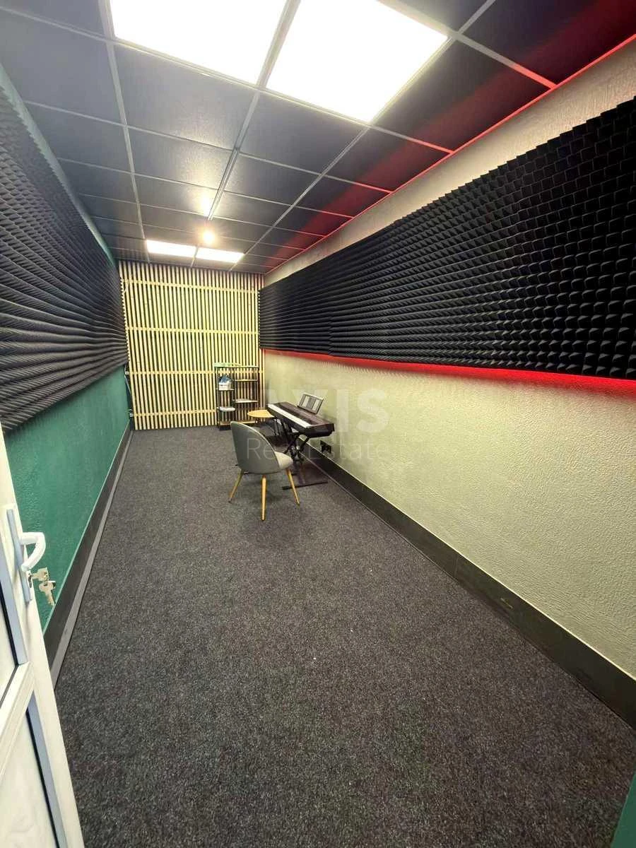 Trade object vul. Stepana Rudnytskoho 3А, 206m2713134