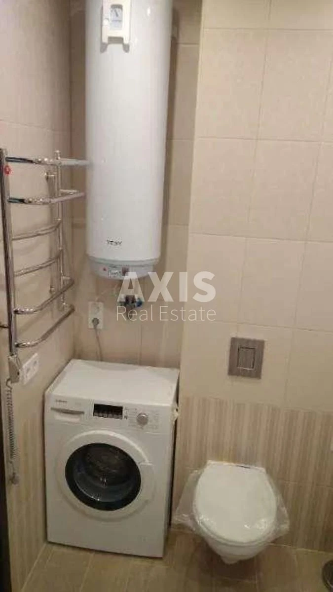 1k apartment vul. Feodosijs'ka Two litres300534