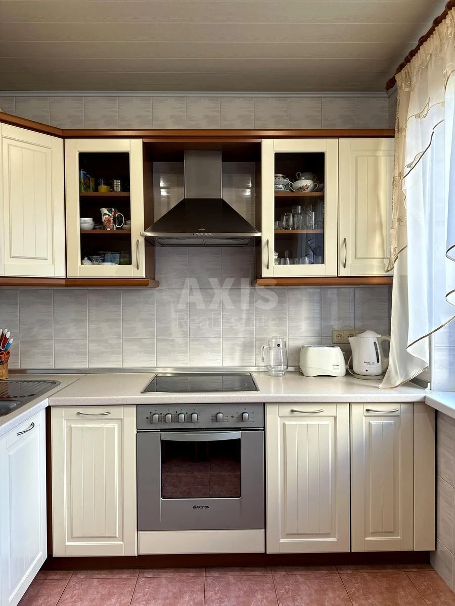 2k apartment vul. Ronalda Reyhana 4А633330