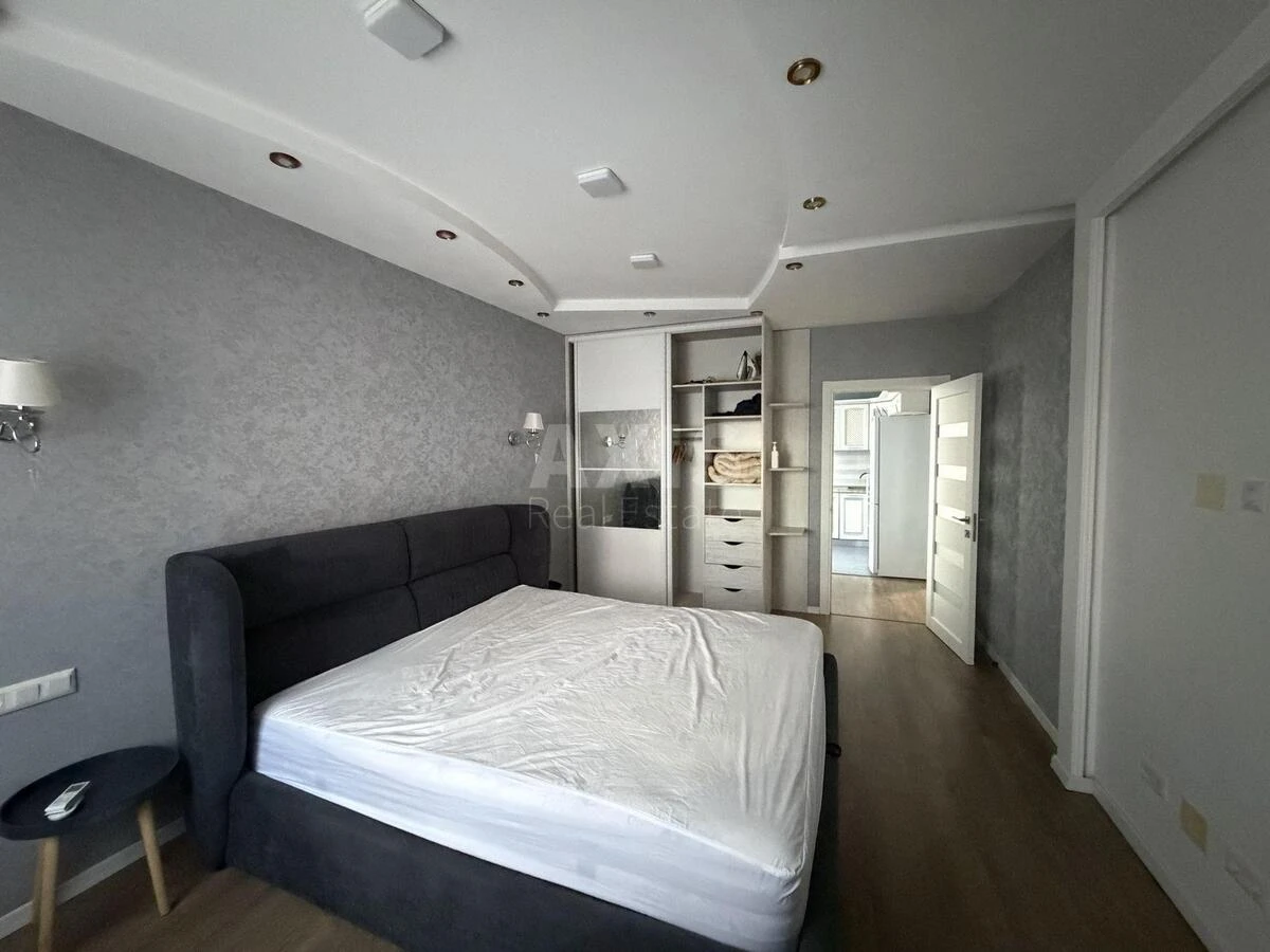 1k apartment vul. Kondratjuka Jurija 5691225